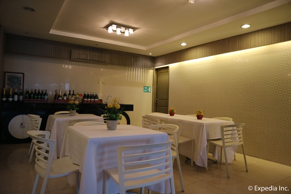 Magallanes Square Hotel 37/51