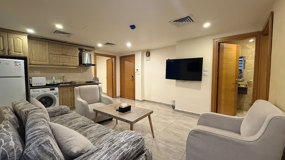 Jewheret Alswefiah Hotel Suites 29/45