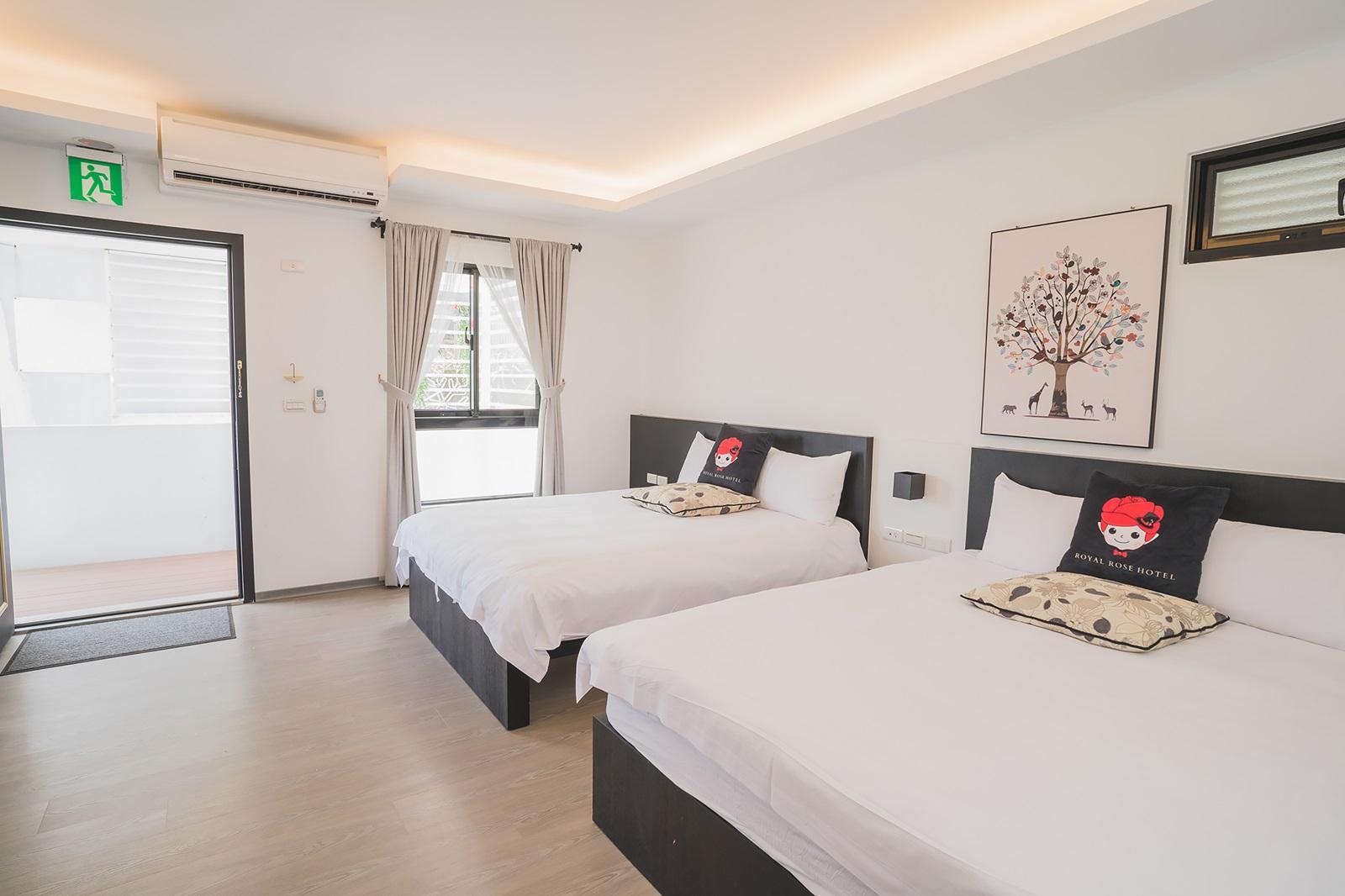 غرفة رباعية، Rose Villa 2/2