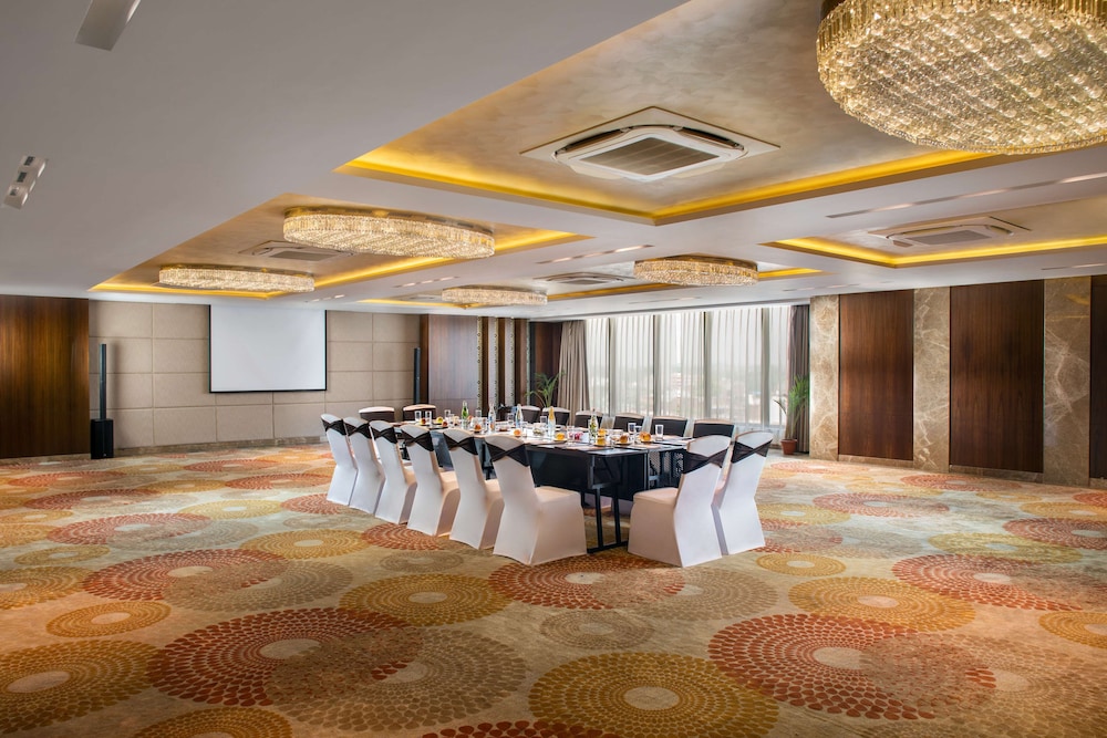 Nirvana Sarovar Portico Gorakhpur 50/62