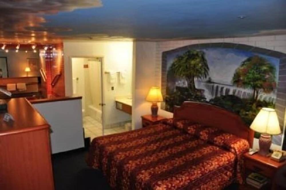 Luxury Inn 25/44