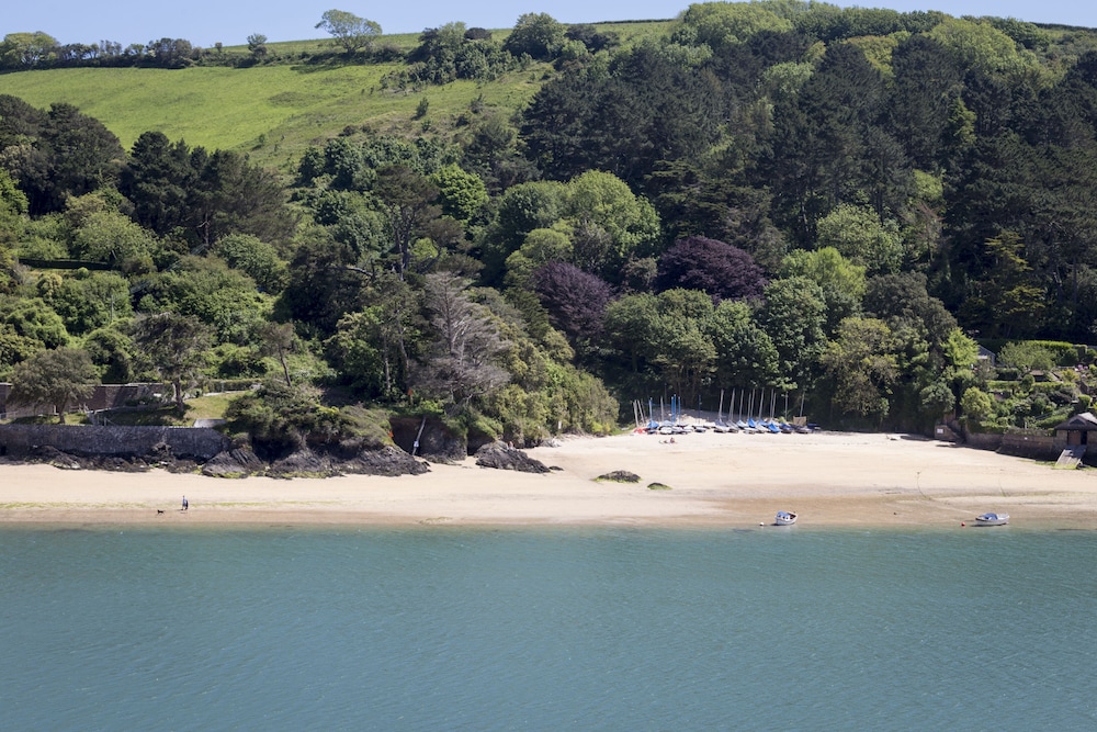 Salcombe Harbour Hotel and Spa 67/75