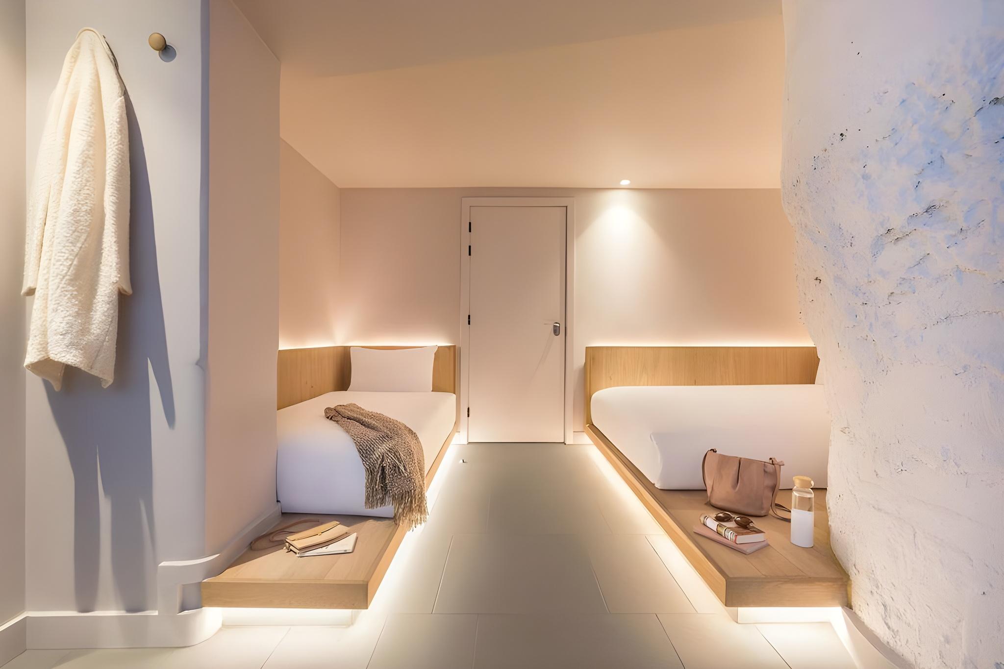 Cocoon 3, 2 Double Beds