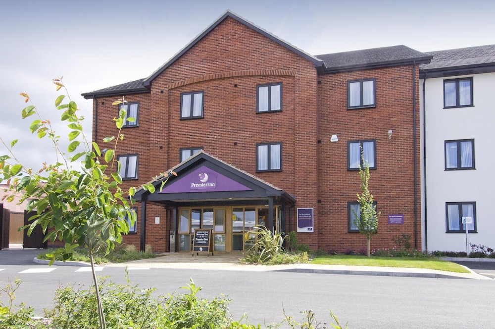 Premier Inn Oswestry 6/52