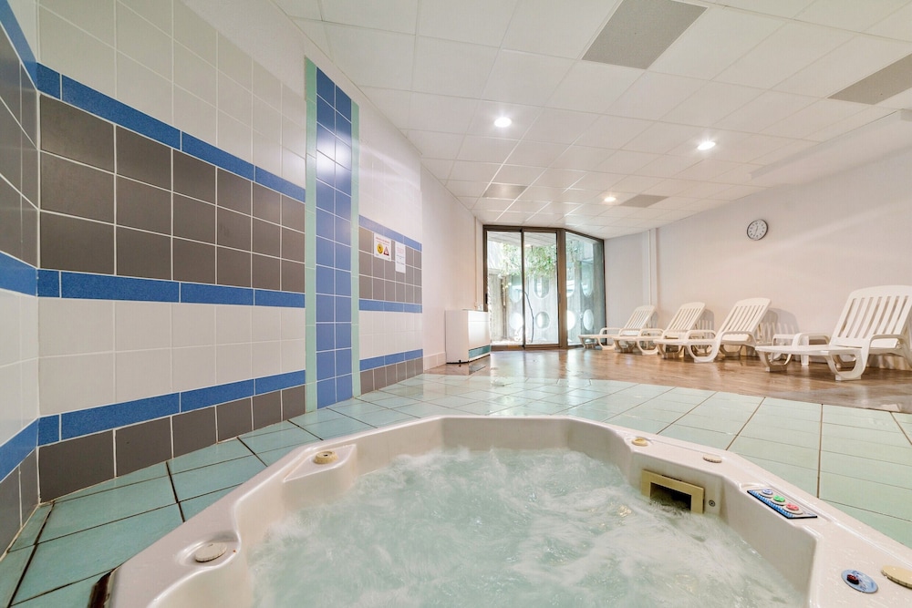 SOWELL HOTELS Ardeche 14/50