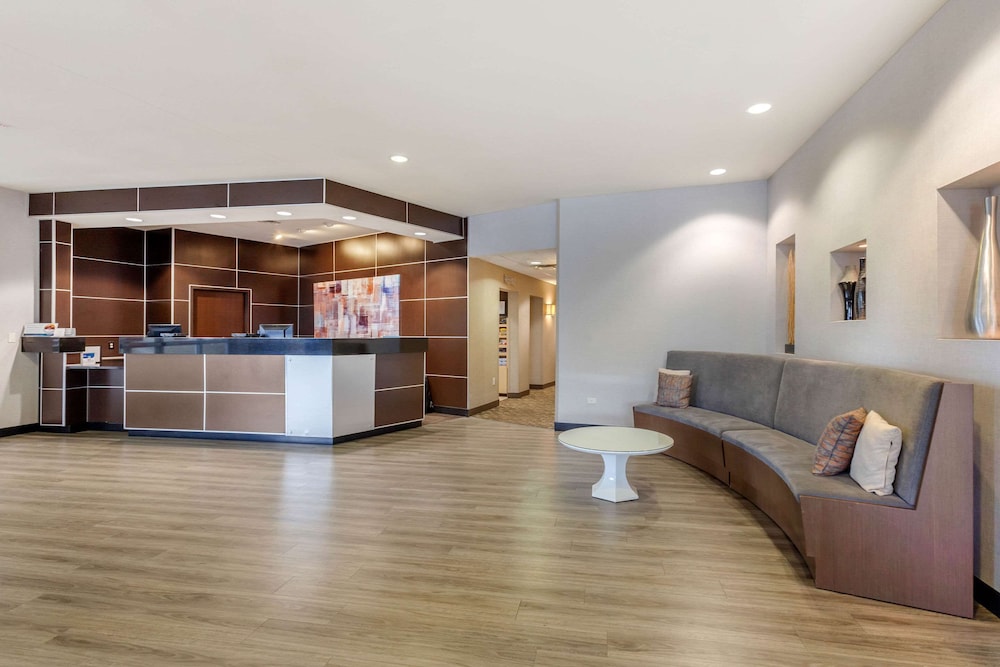 Cambria Hotel Denver International Airport 6/63