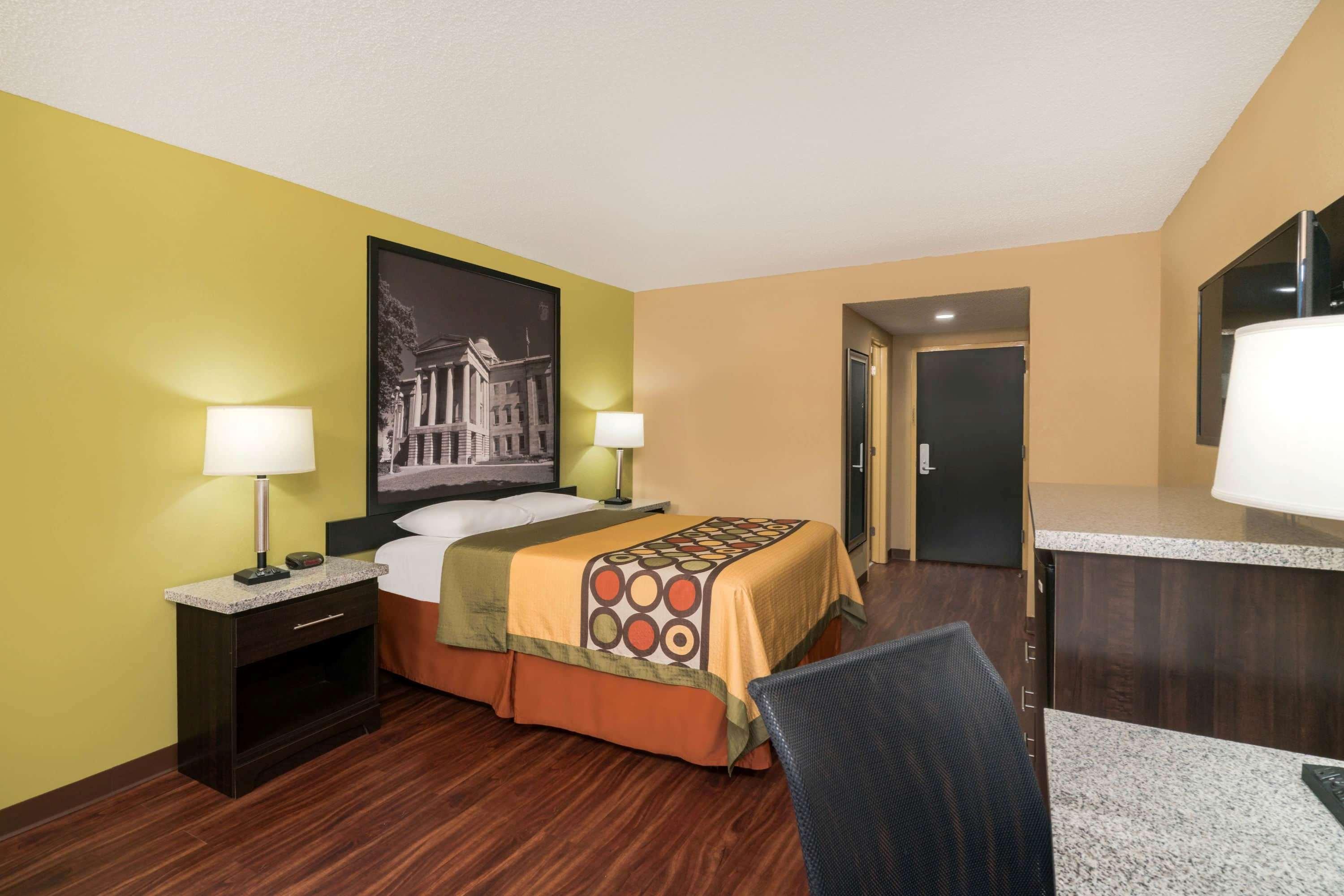 Super 8 by Wyndham Raleigh North East 20/32