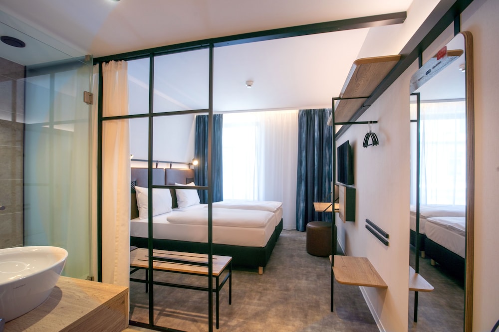 Danubius Hotel District V 37/37