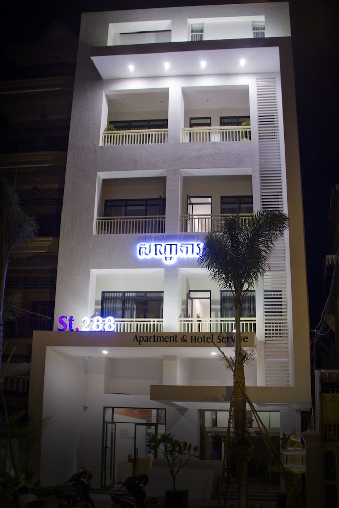 St. 288 Hotel Apartment &amp; Hotel Service 1/28