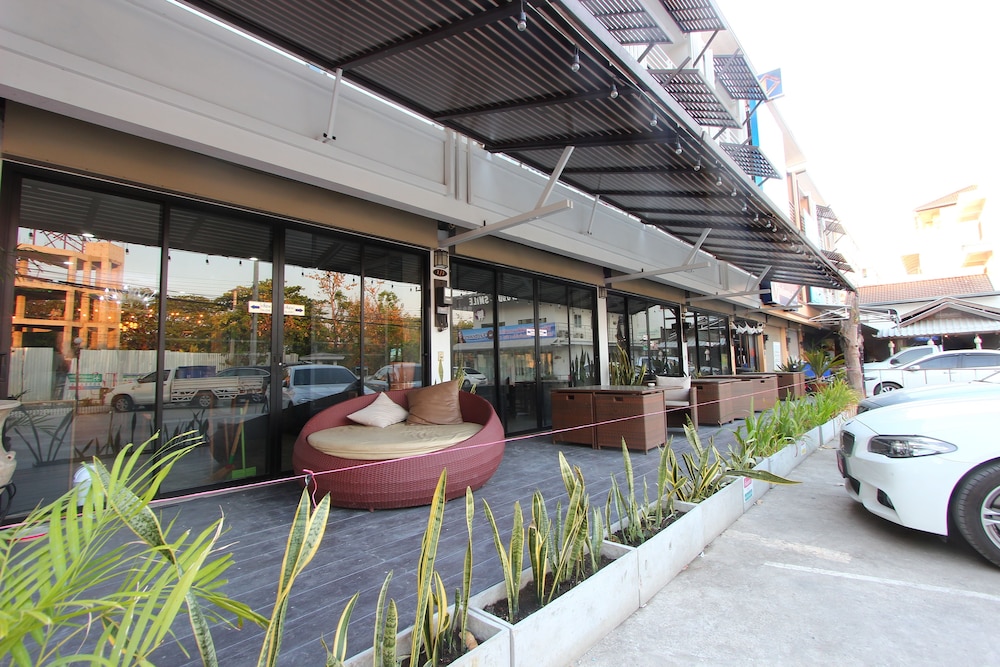 Sripoom Boutique House 66/73