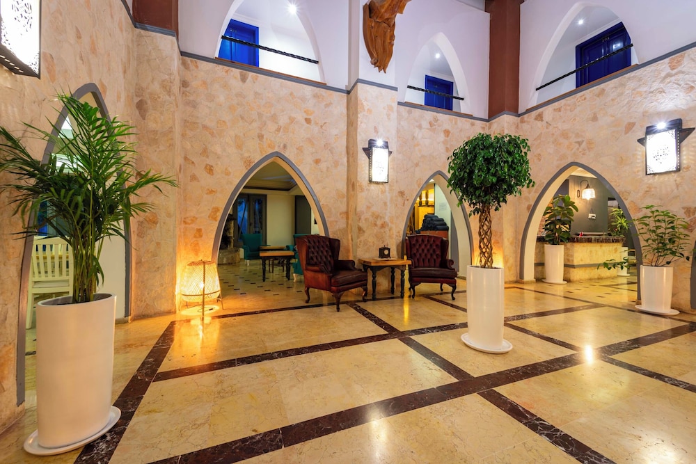 Elixir Boutique Hotel 46/50