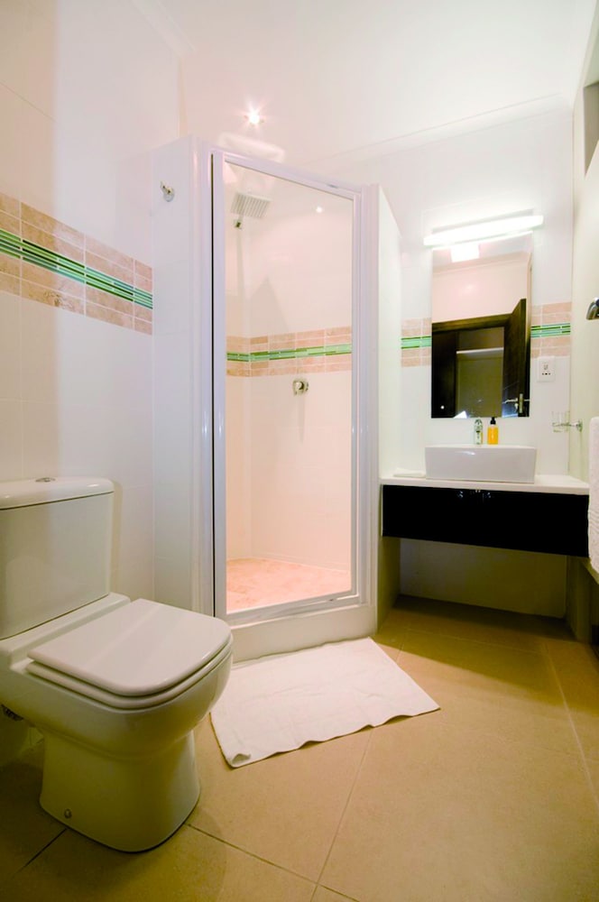 The Hub Boutique Hotel 37/38