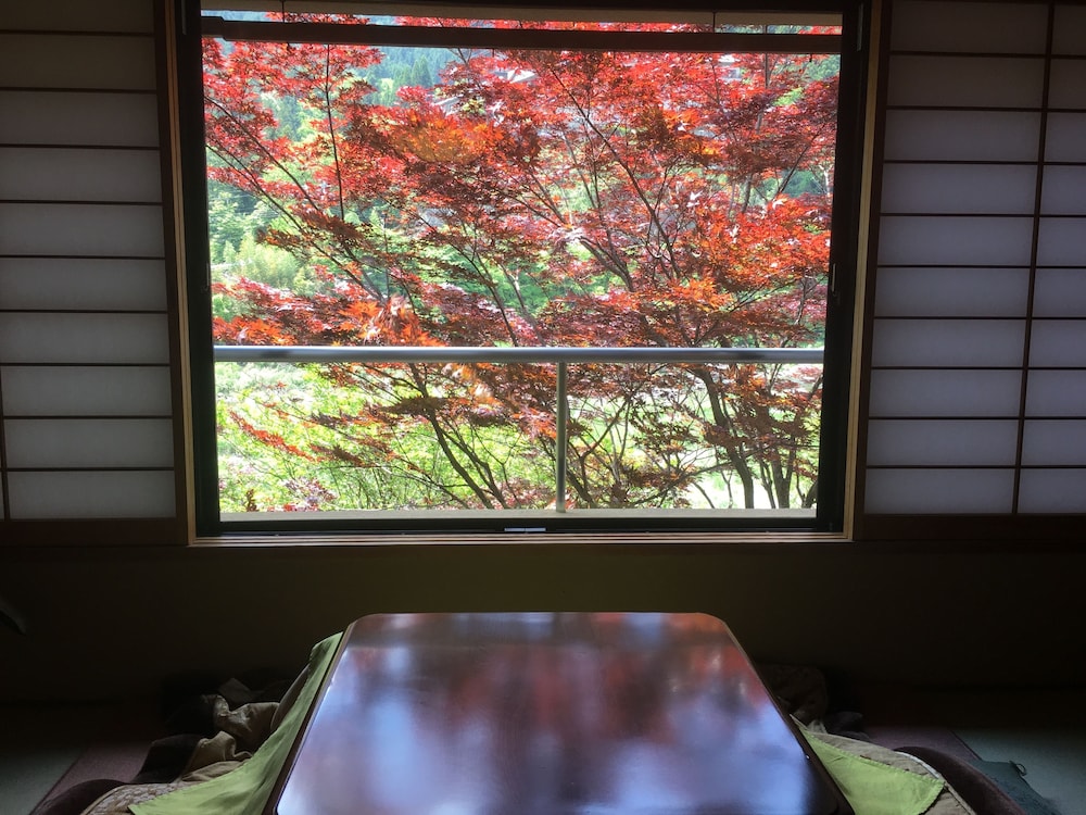 Kawakamiya Kasuitei 37/62