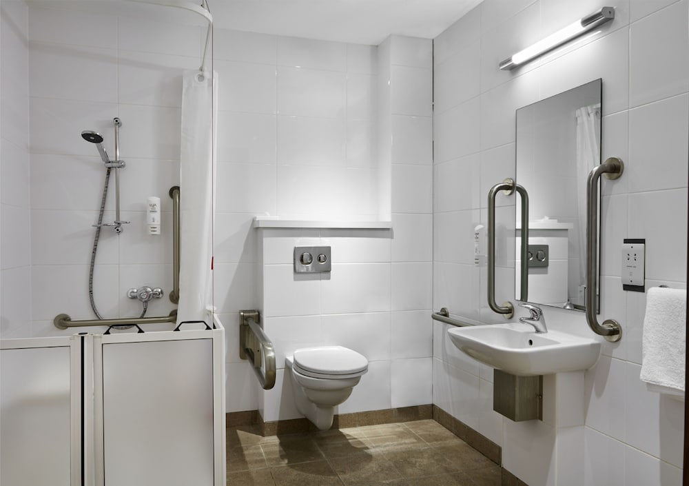 Ibis Belfast Queens Quarter 44/46