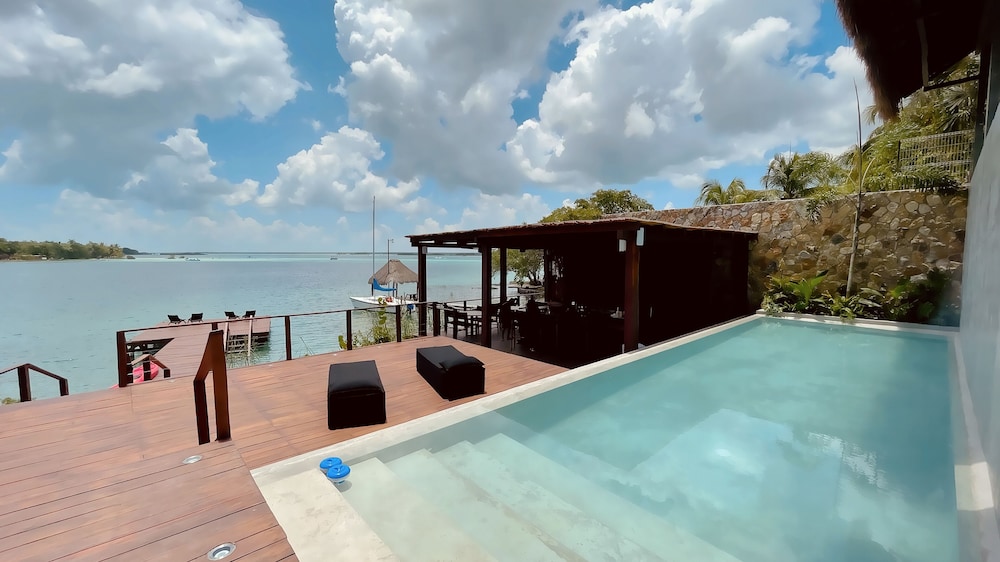 Hotel Amainah Bacalar 43/49