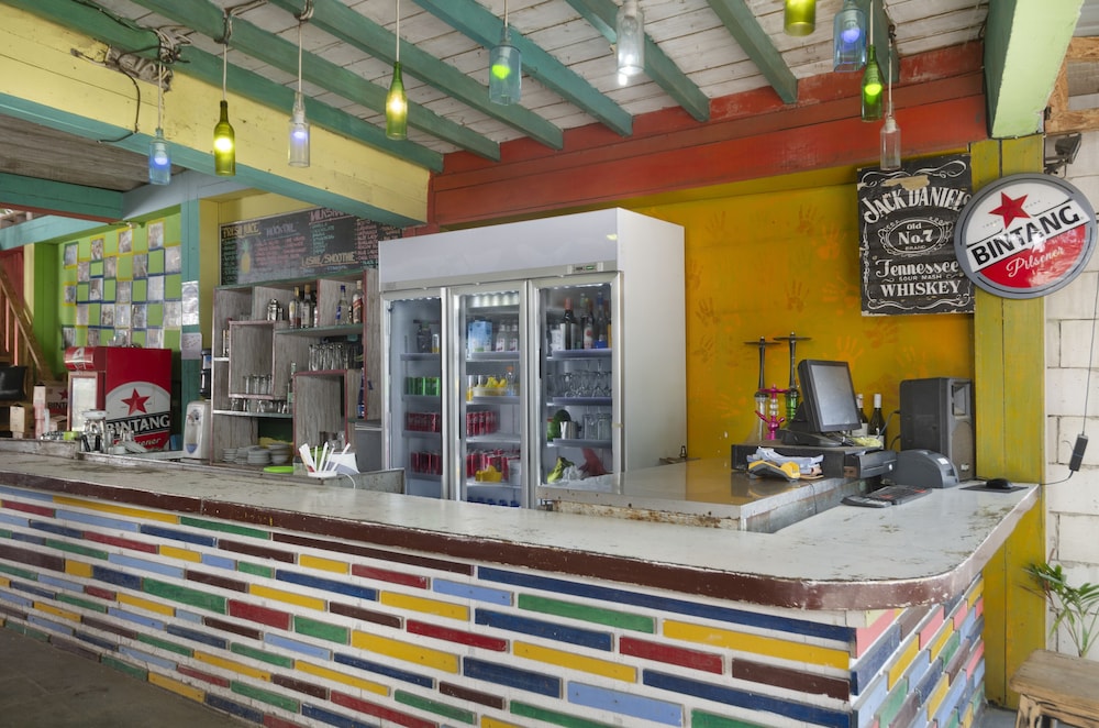 Warna Beach Hotel 2/46