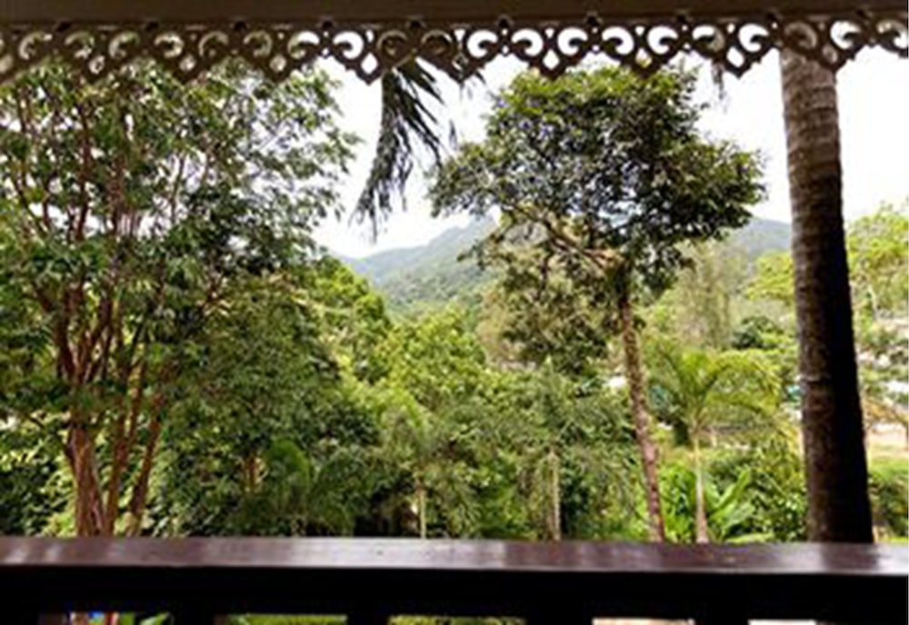 CHANG CLIFF RESORT 16/70