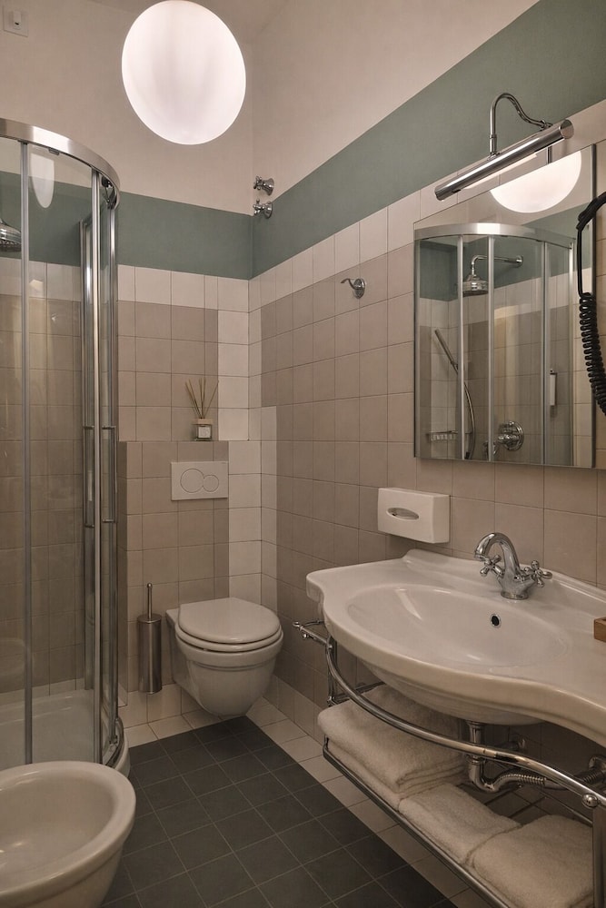 ALBERGO LE TERME 67/68