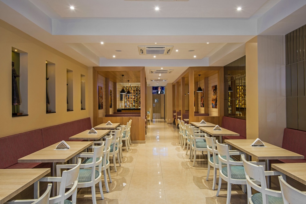 Kalinga Hotel 32/50