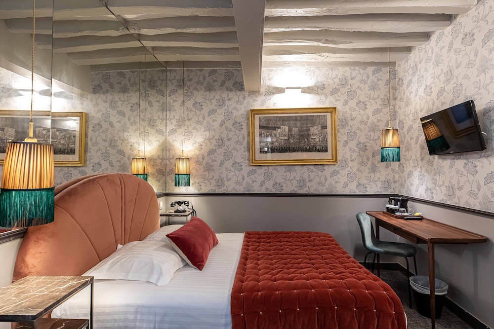 CLASSIC, DOUBLE BED