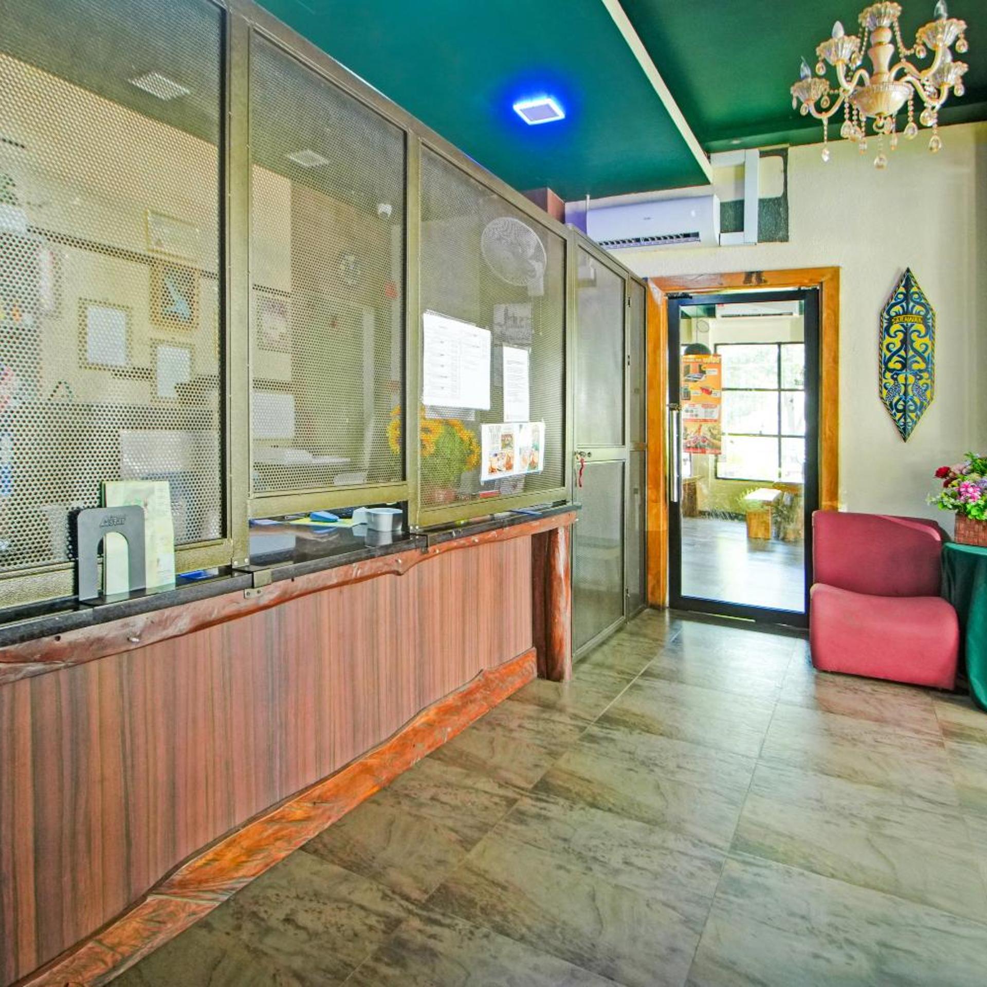 OYO 89411 900 Inn 2/50