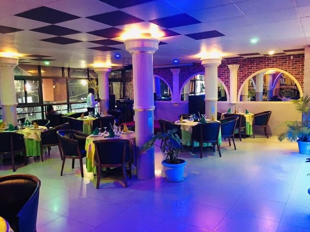 Hotel Santa Lucia 39/50