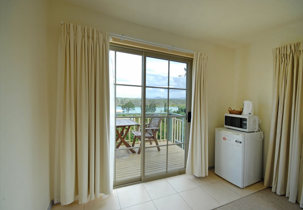 Riverview Boutique Motel 28/48