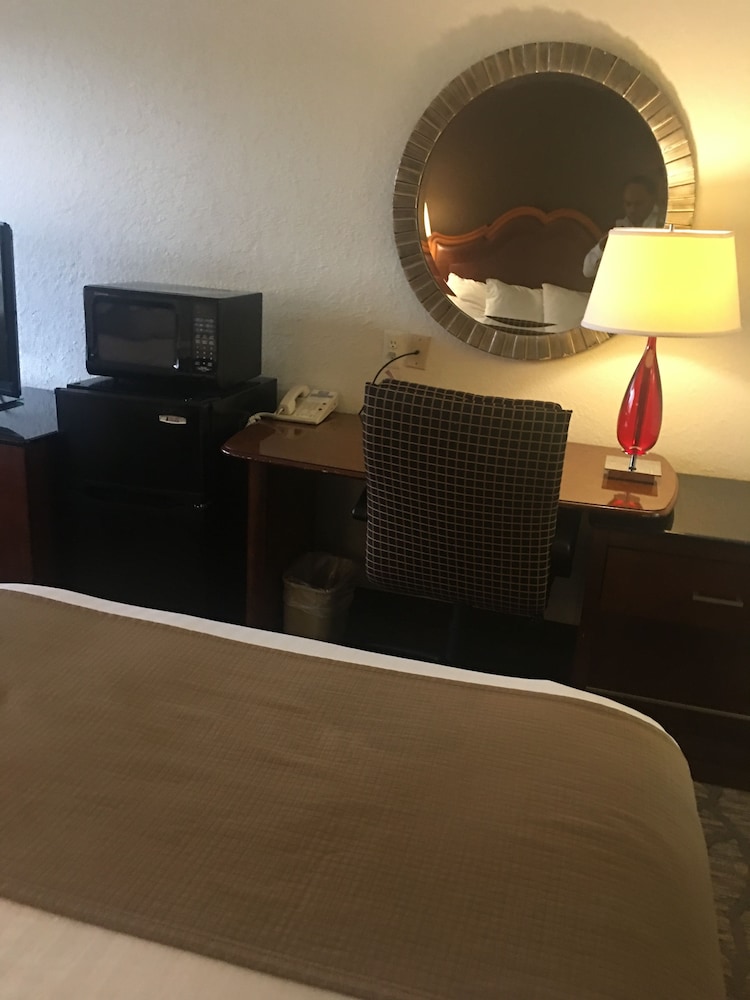 A Victory Hotel-Southfield 17/28
