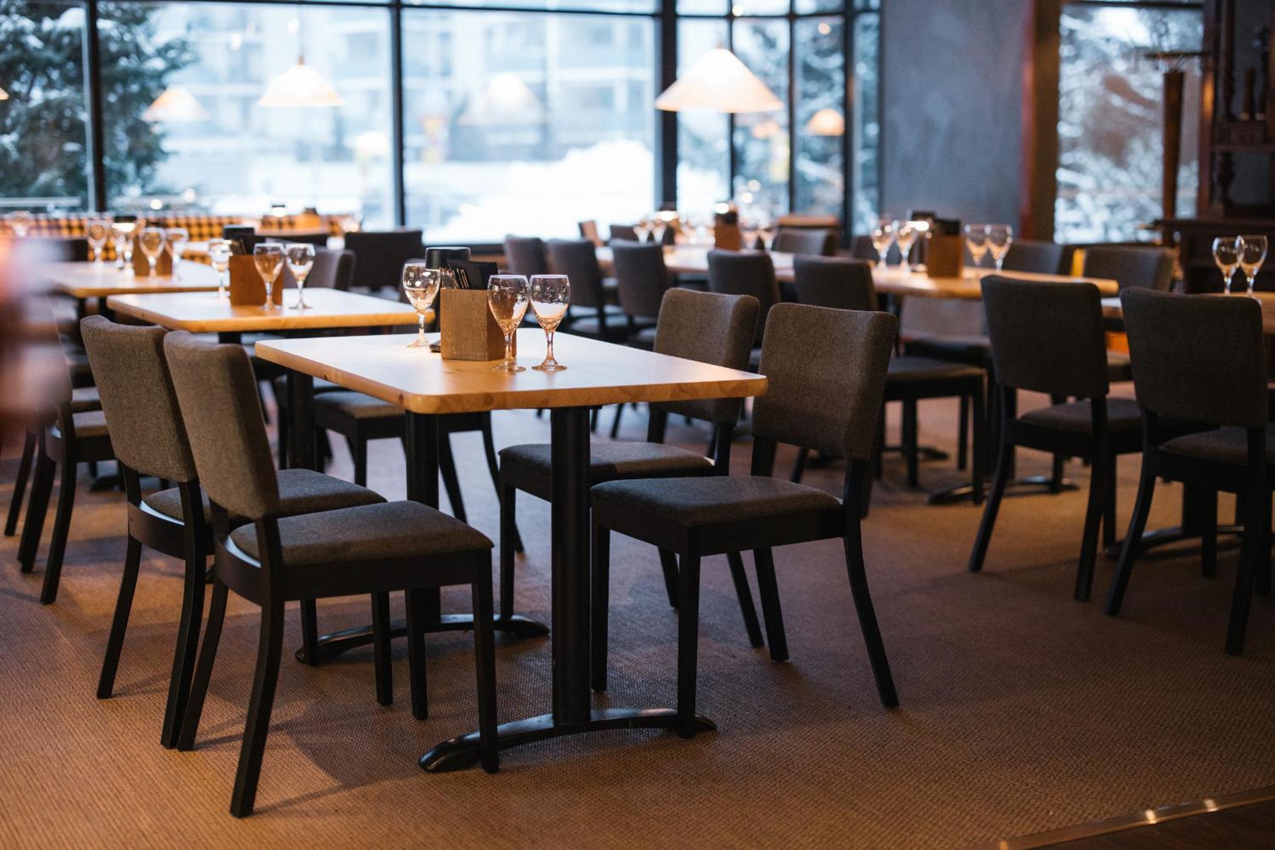 restaurant cafeteria