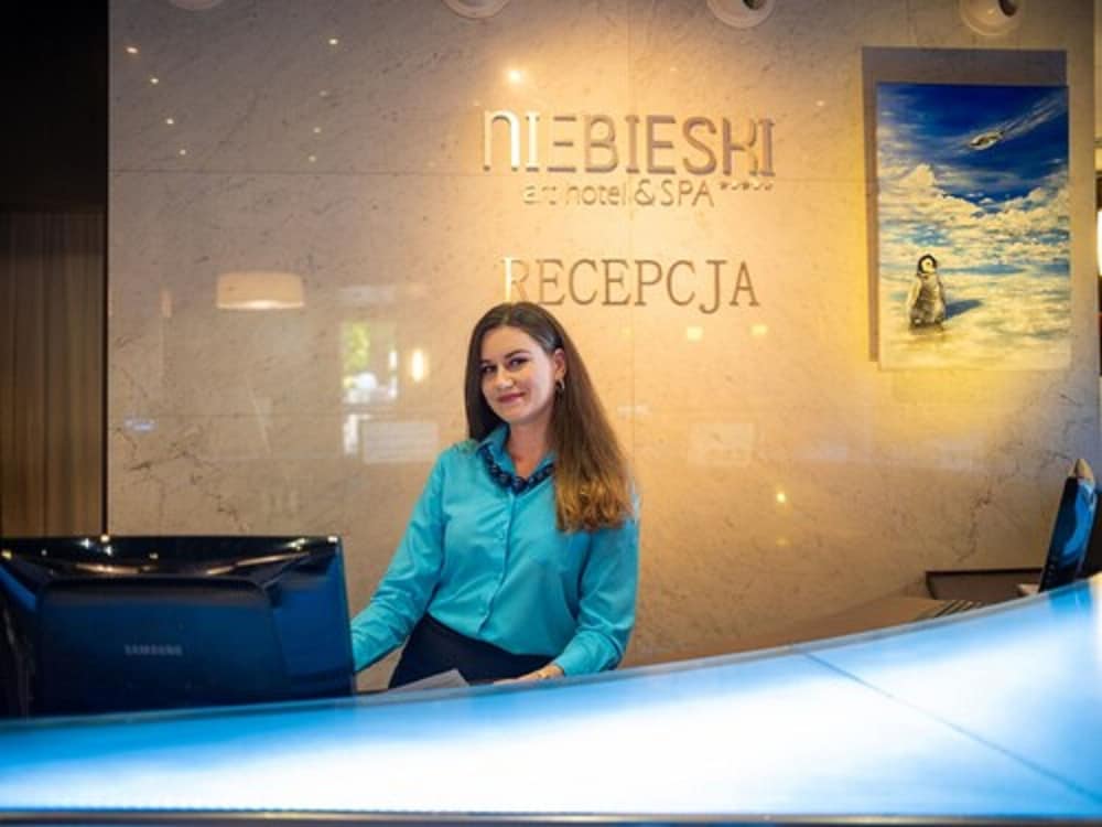 Niebieski Art Hotel And Spa 7/45