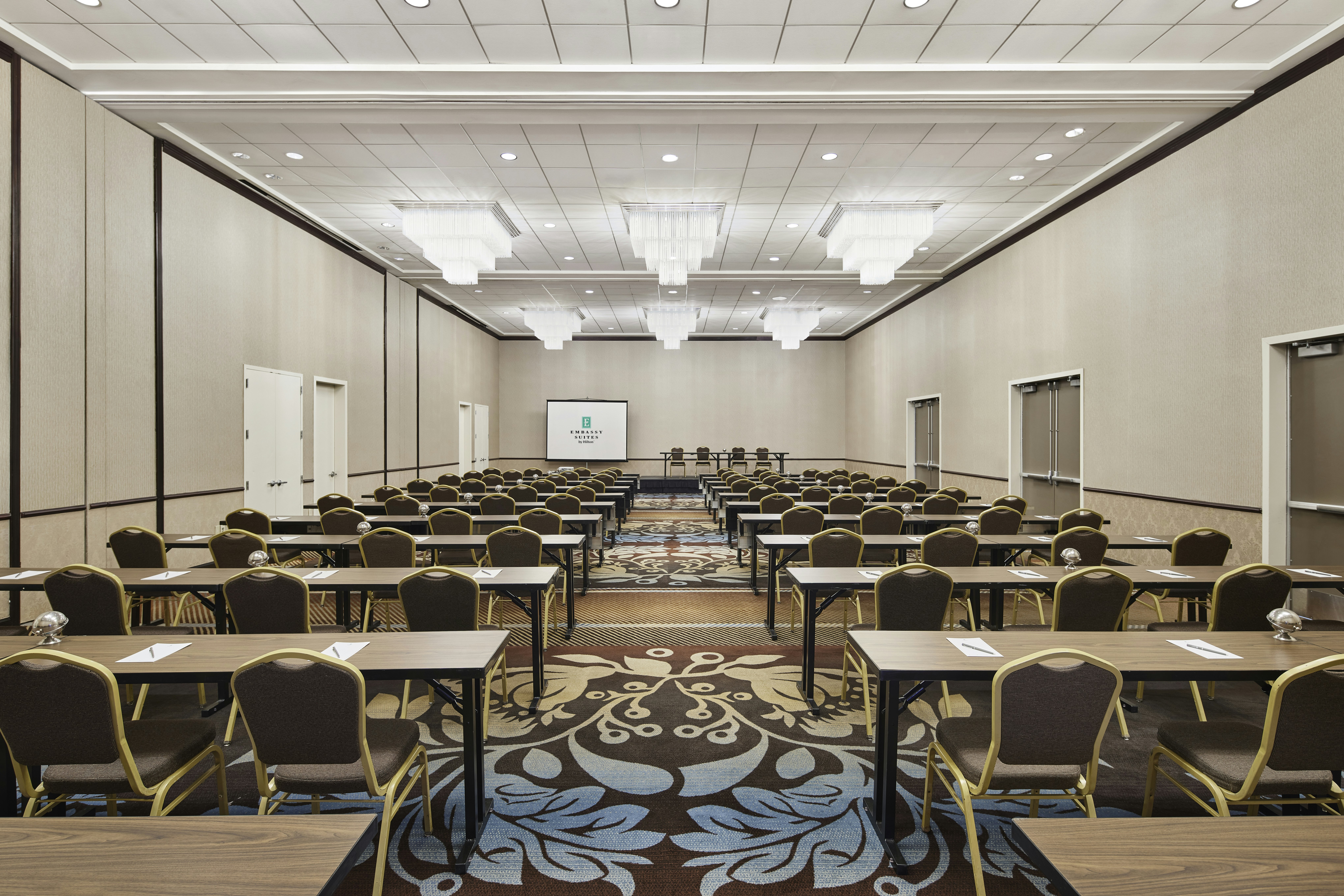 Embassy Suites Alexandria Old Town 45/51