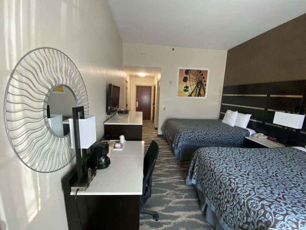Days Inn By Wyndham Budd Lake 6/26
