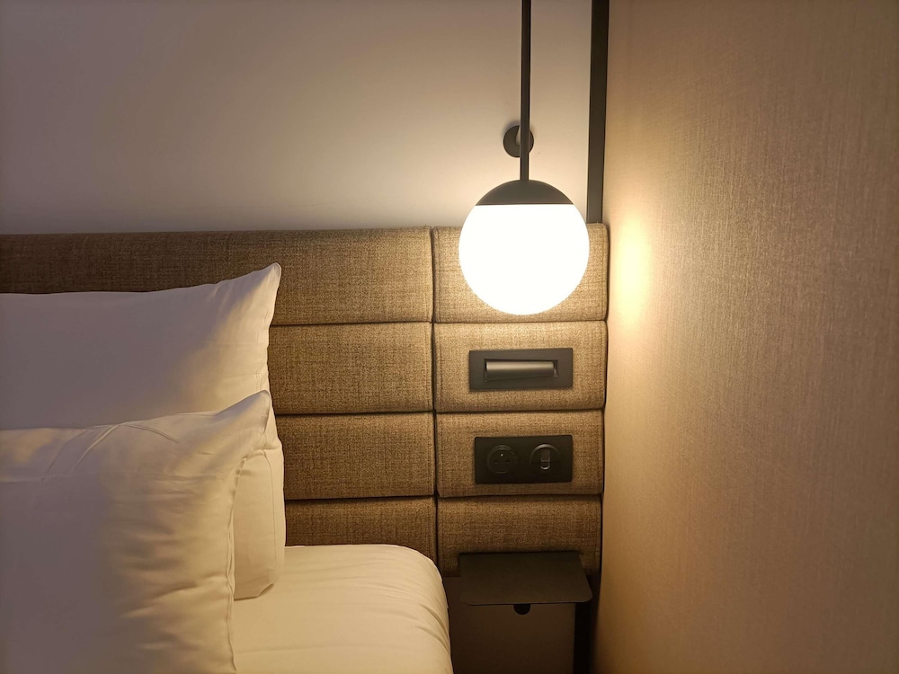 NOVOTEL REIMS TINQUEUX 31/72
