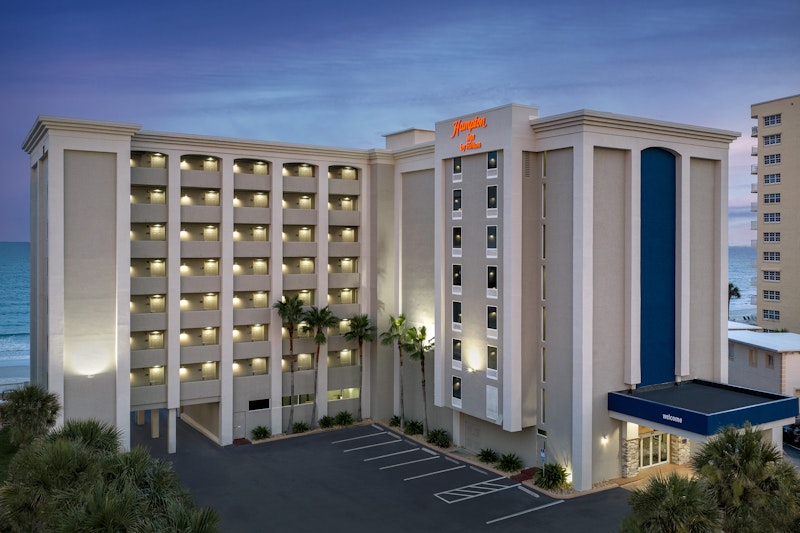 Hampton Inn Daytona Beach Shores 2/45