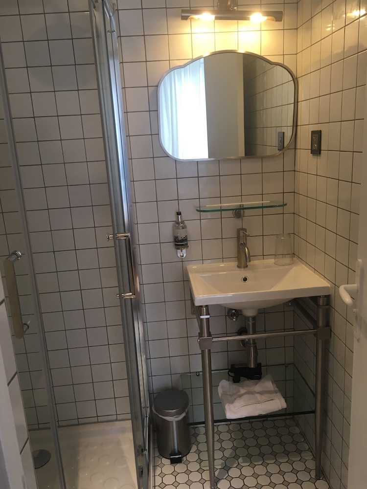 Residence Clignancourt 6/36