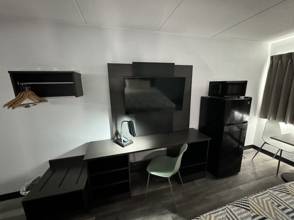 Studio6 Suites East Syracuse, NY - Airport 34/43