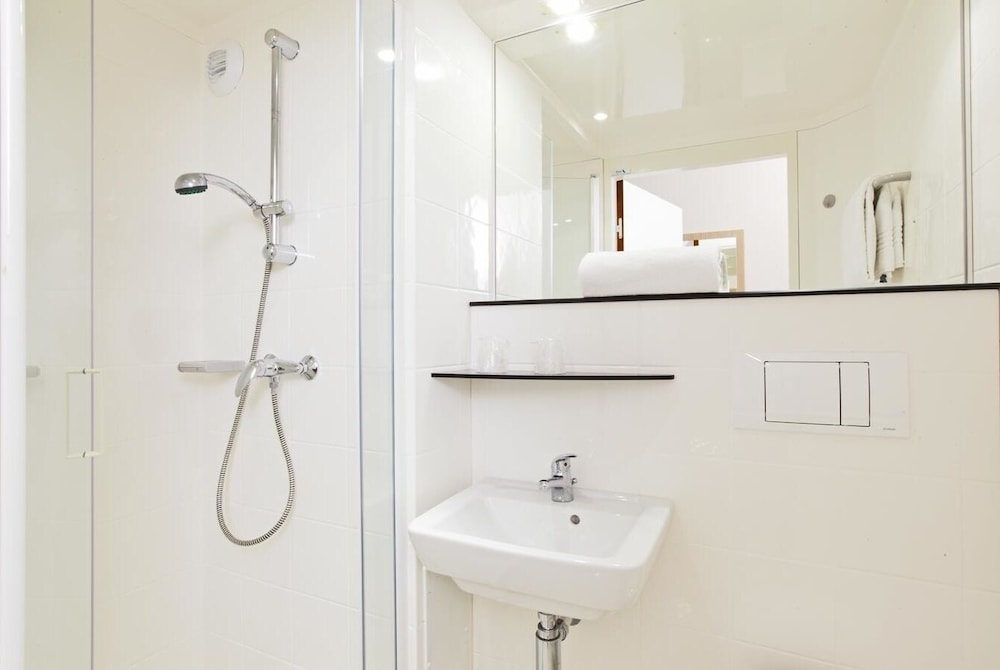 Greet hotel Montagnat Bourg en Bresse Sud 44/48