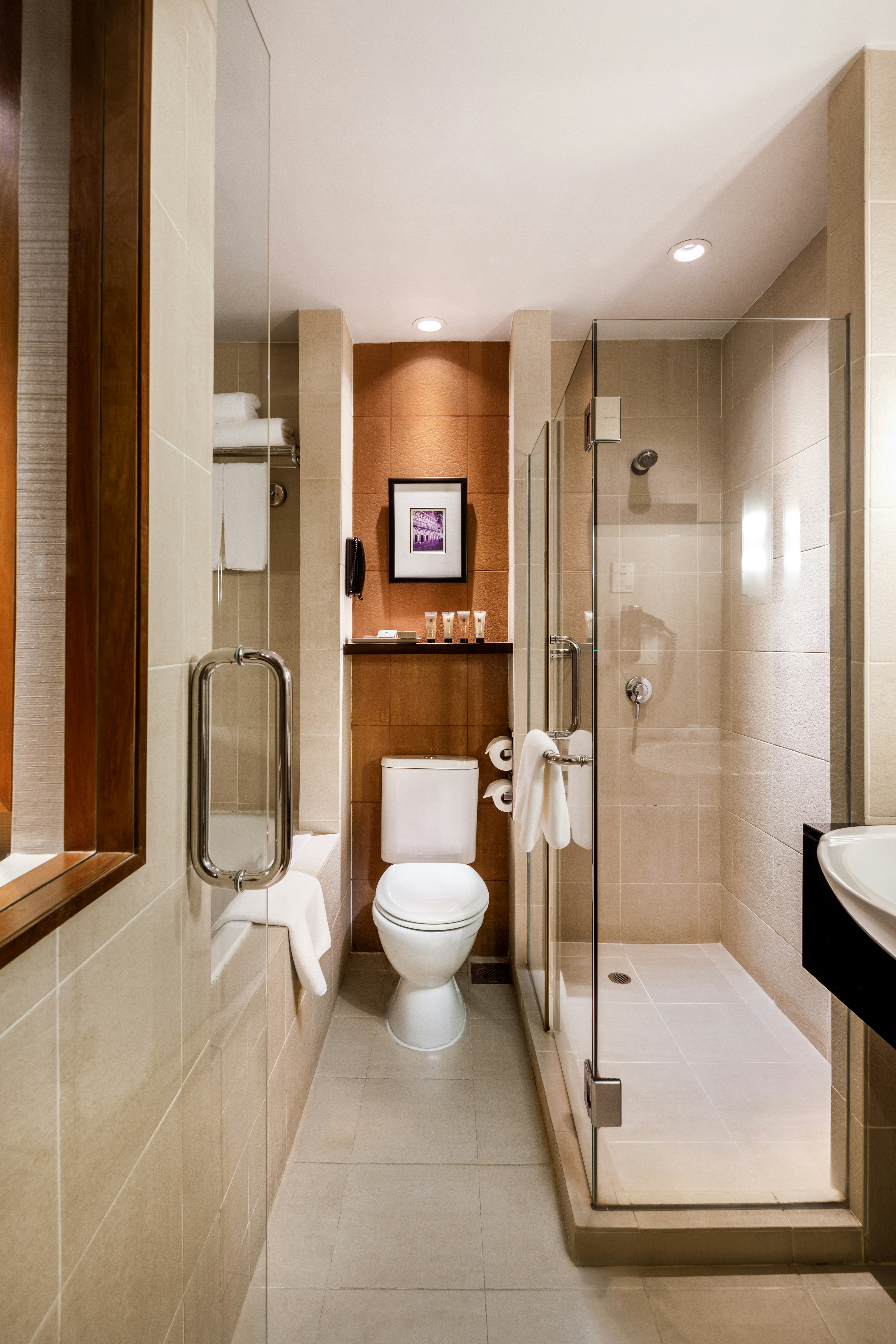 Copthorne King's Hotel Singapore 48/50
