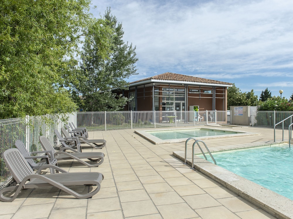 Residence Vacanceole Sun Hols Les Rives du Lac 43/68