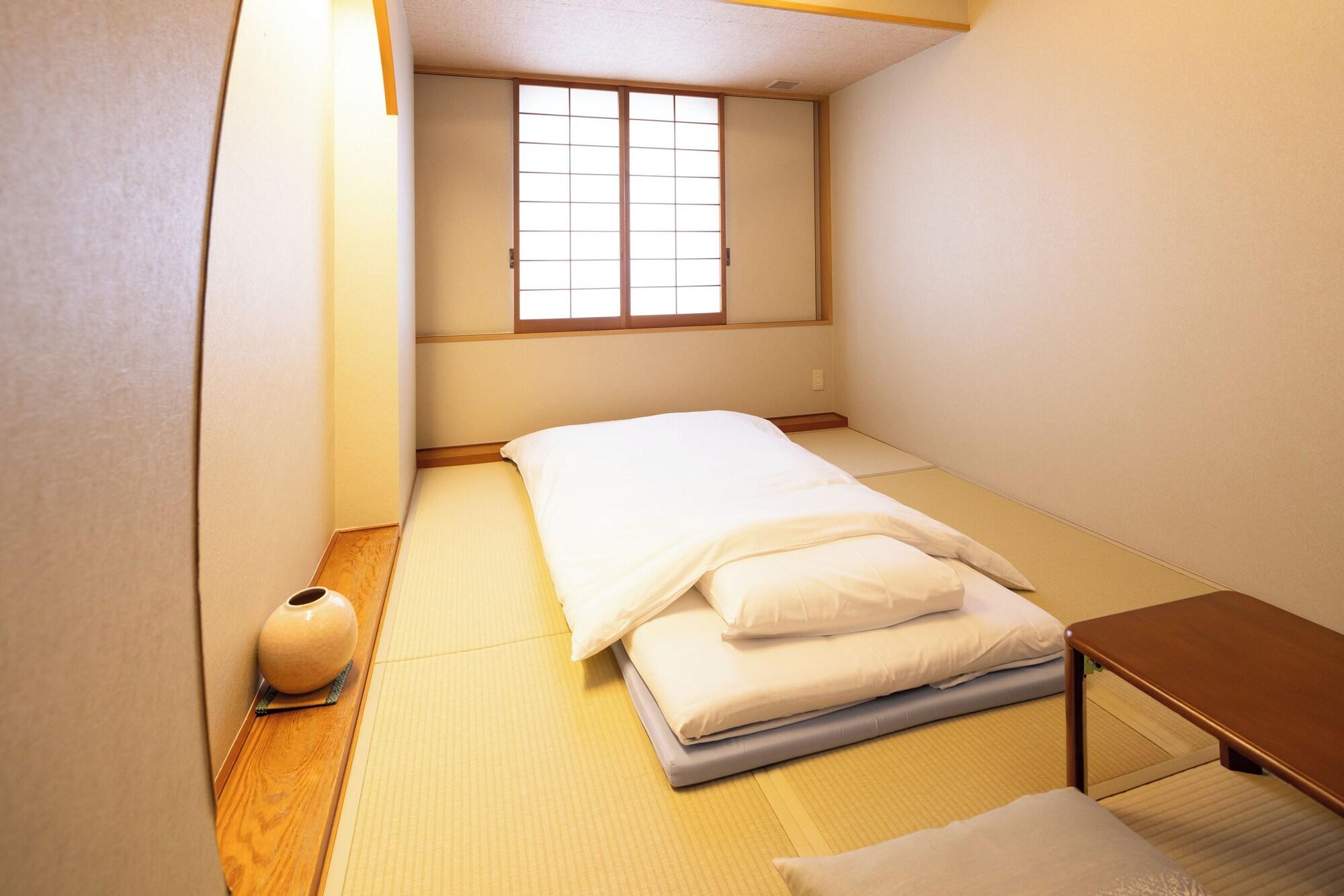 Japanese, Sakura, Twin Beds, Small