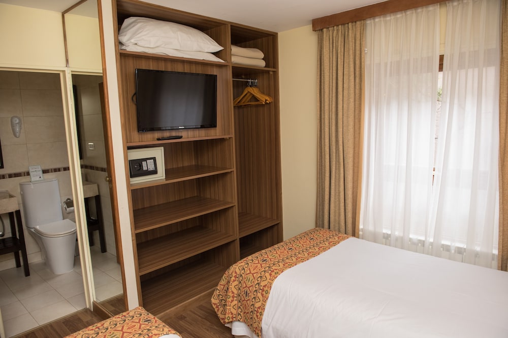Hostal Del Bosque 23/62