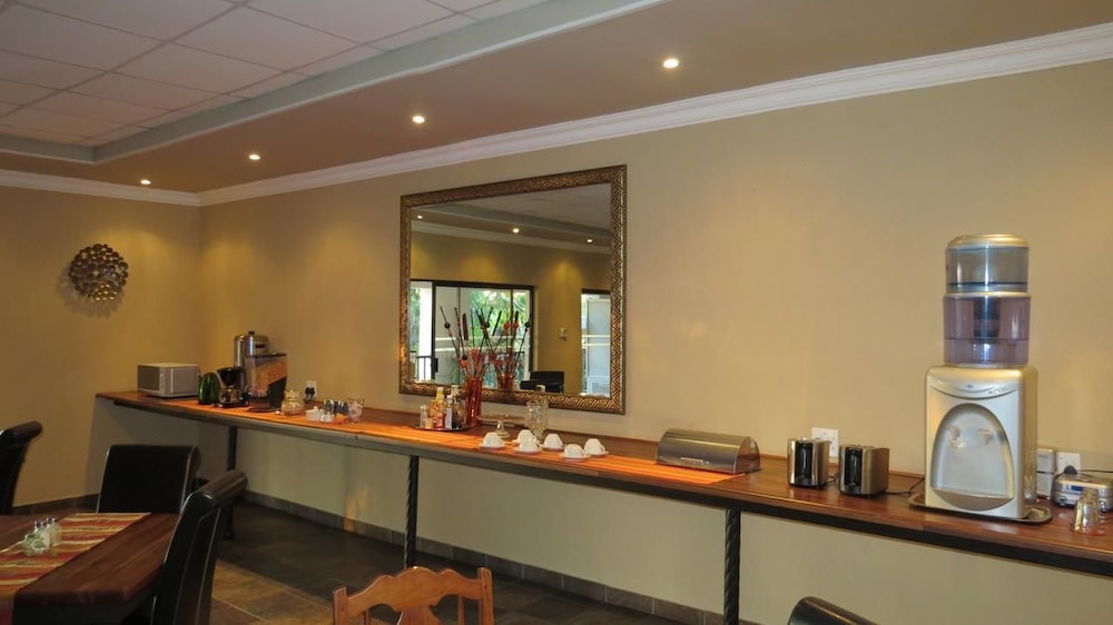 Pensao Guest Lodge 12/19