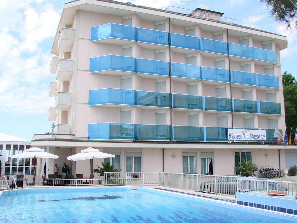 Hotel La Bussola 1/50