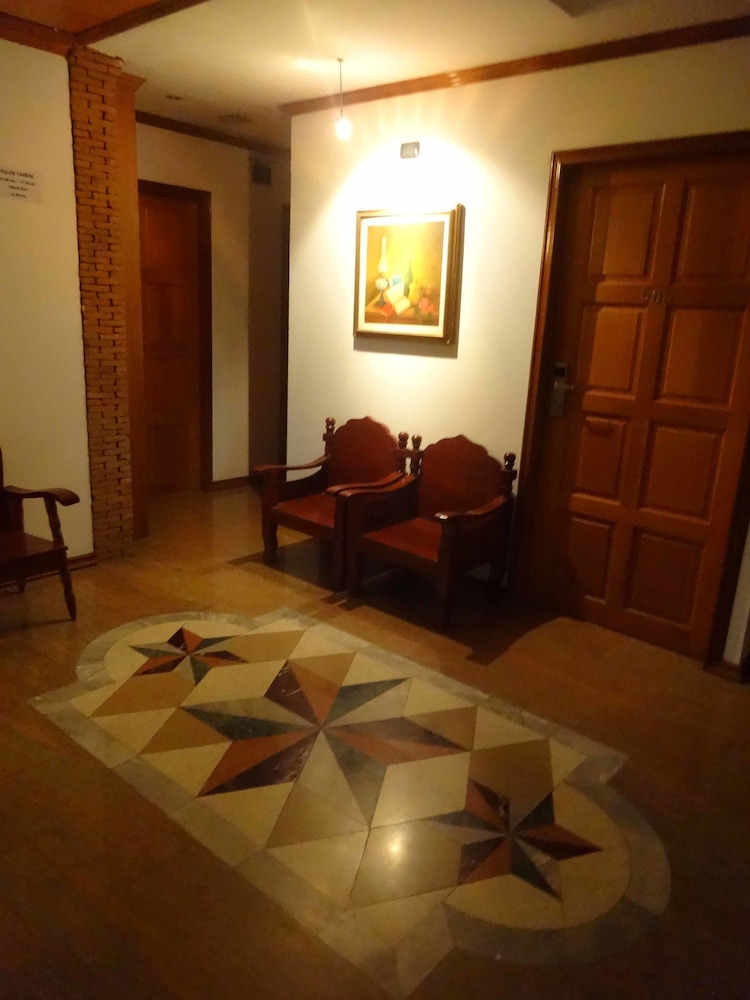 Max Hotel 46/63
