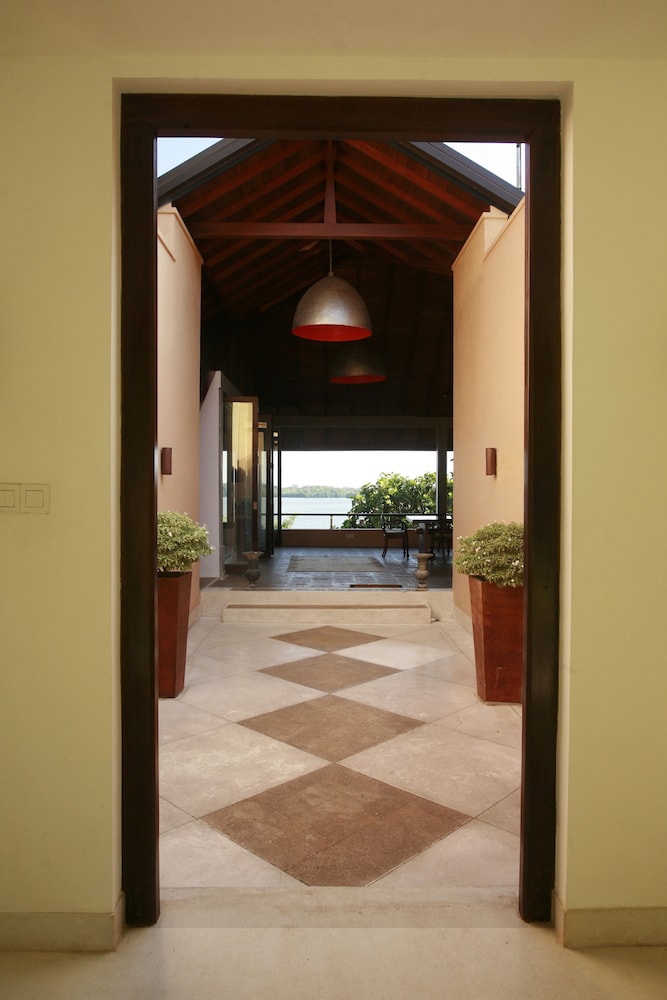 Sea Heart House On Koggala Lake 4/50