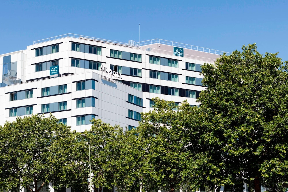 Ac Hotel Paris Porte Maillot in PARIS