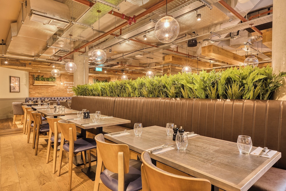 Premier Inn London Paddington (Paddington Basin) Hotel 34/47