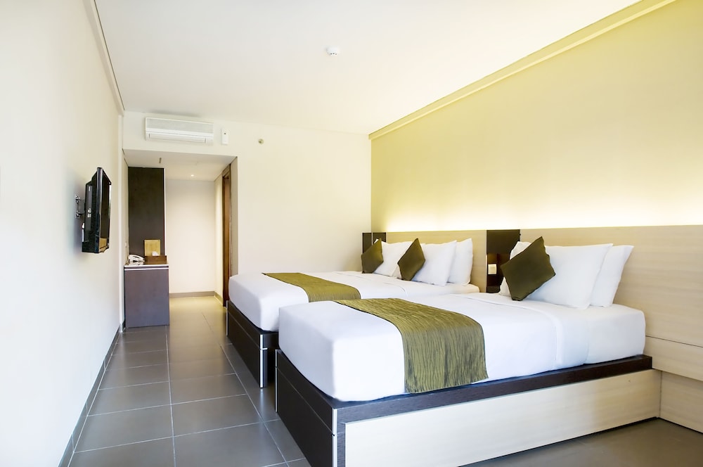 Sukajadi Hotel, Convention and Gallery 7/27