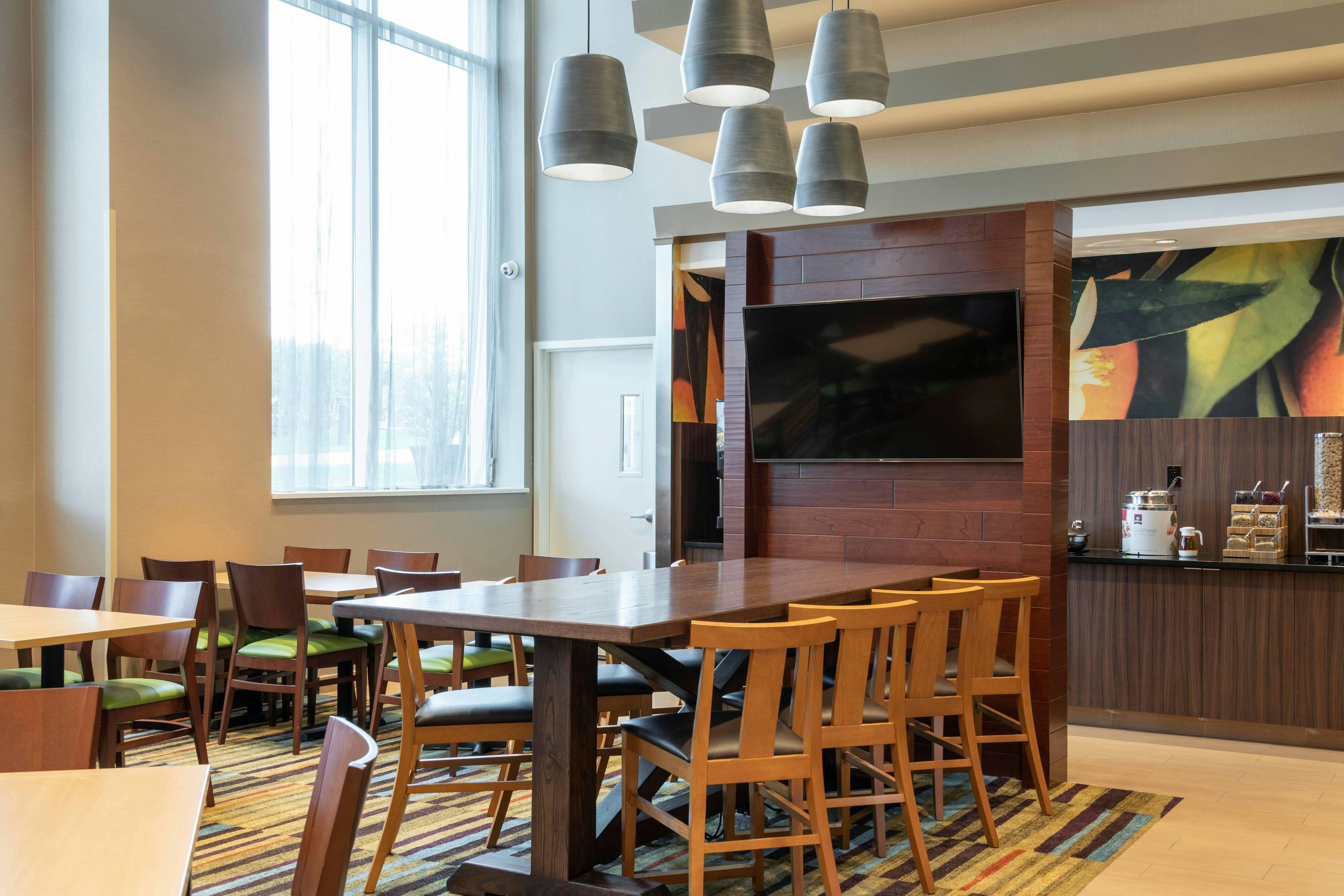 Fairfield Inn Suites New York Queens Fresh Meadows 32/43