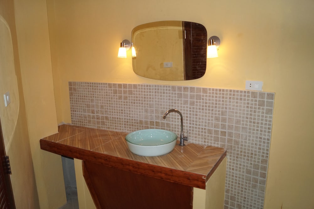 Khao Lak Relax Resort 50/50